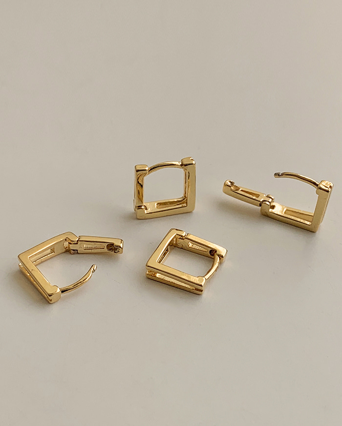 Mini square earrings E 143