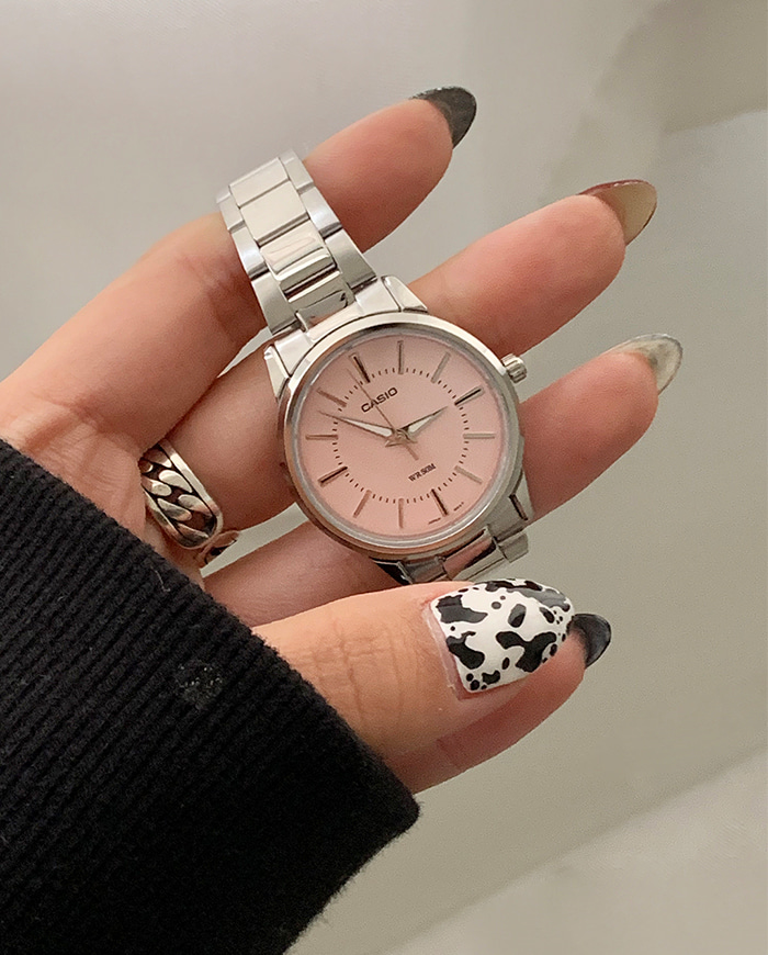 [CASIO] Pink watch