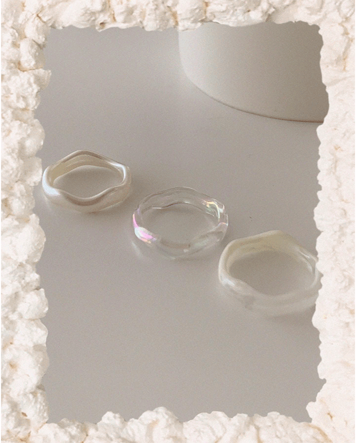 Wave mother-of-pearl ring R 29